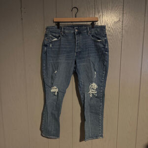 Old Navy High-Rise Curvy OG Straight Jeans — Distressed Wash